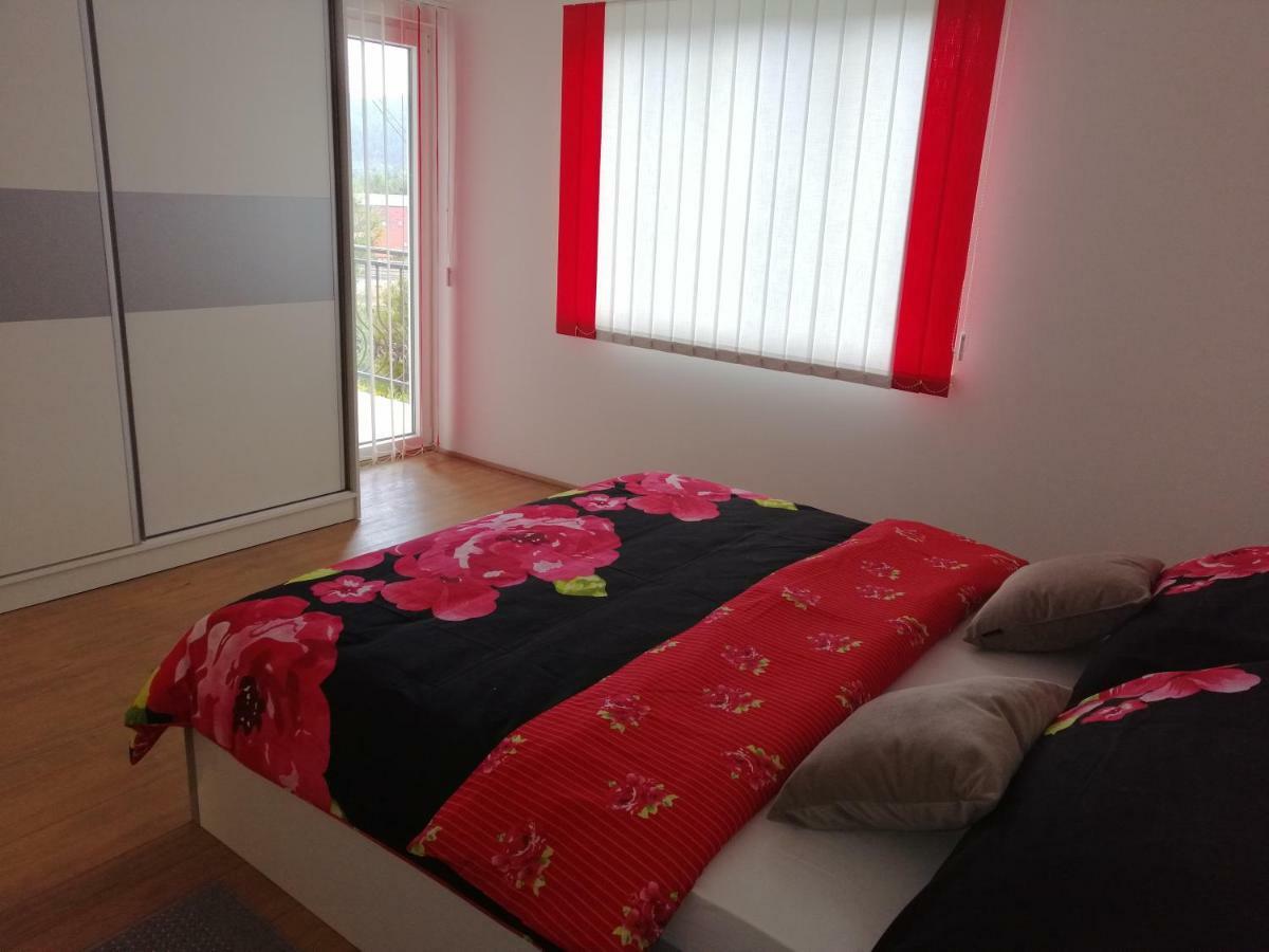 Cosy Apartment Road A6 Fužine Exterior foto