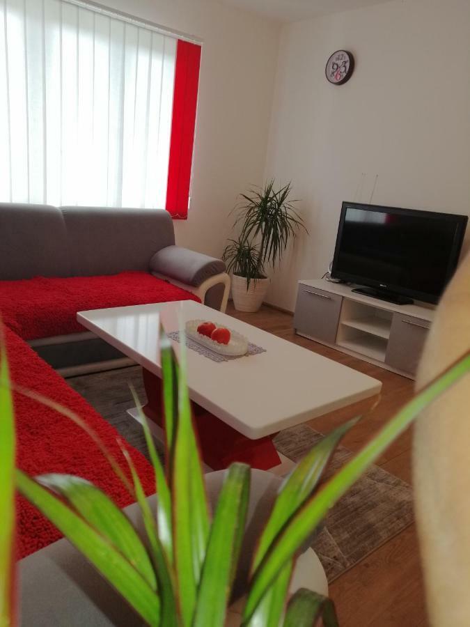 Cosy Apartment Road A6 Fužine Exterior foto